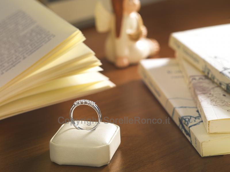 ANELLO RIVIERA ORO E DIAMANTI DA 0.44 CT